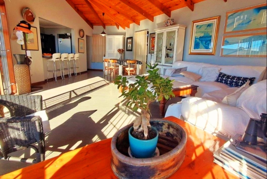5 Bedroom Property for Sale in De Bakke Western Cape